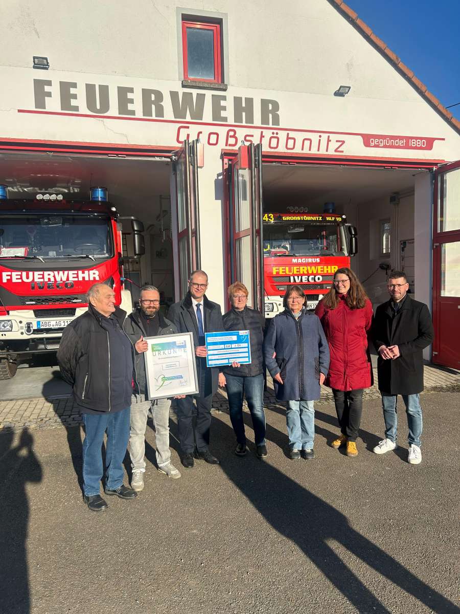 Fördermittelübergabe an den Feuerwehrverein Großstöbnitz